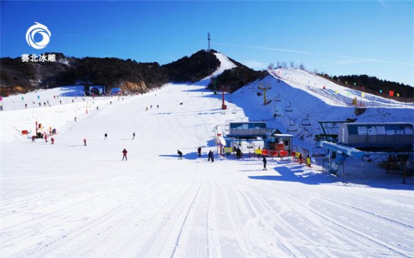 滑雪場(chǎng)建設(shè).jpg 滑雪場(chǎng)建設(shè).jpg