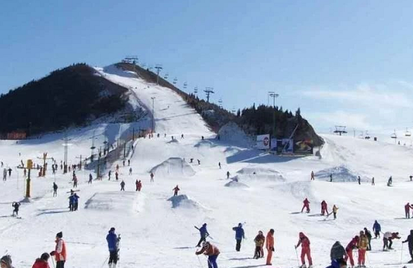 蓮花山滑雪場 蓮花山滑雪場