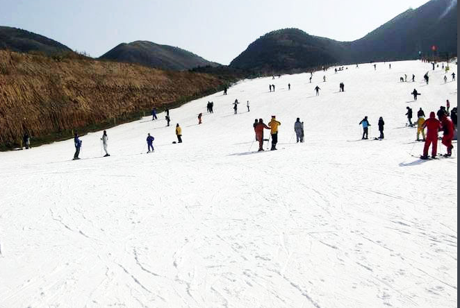白鹿原滑雪場 白鹿原滑雪場