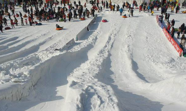 白鹿原滑雪場 白鹿原滑雪場