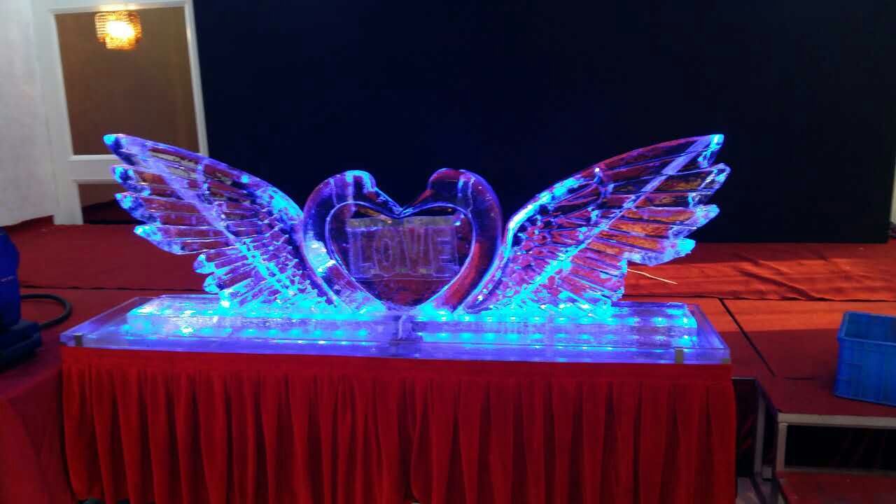 上海注酒冰雕公司